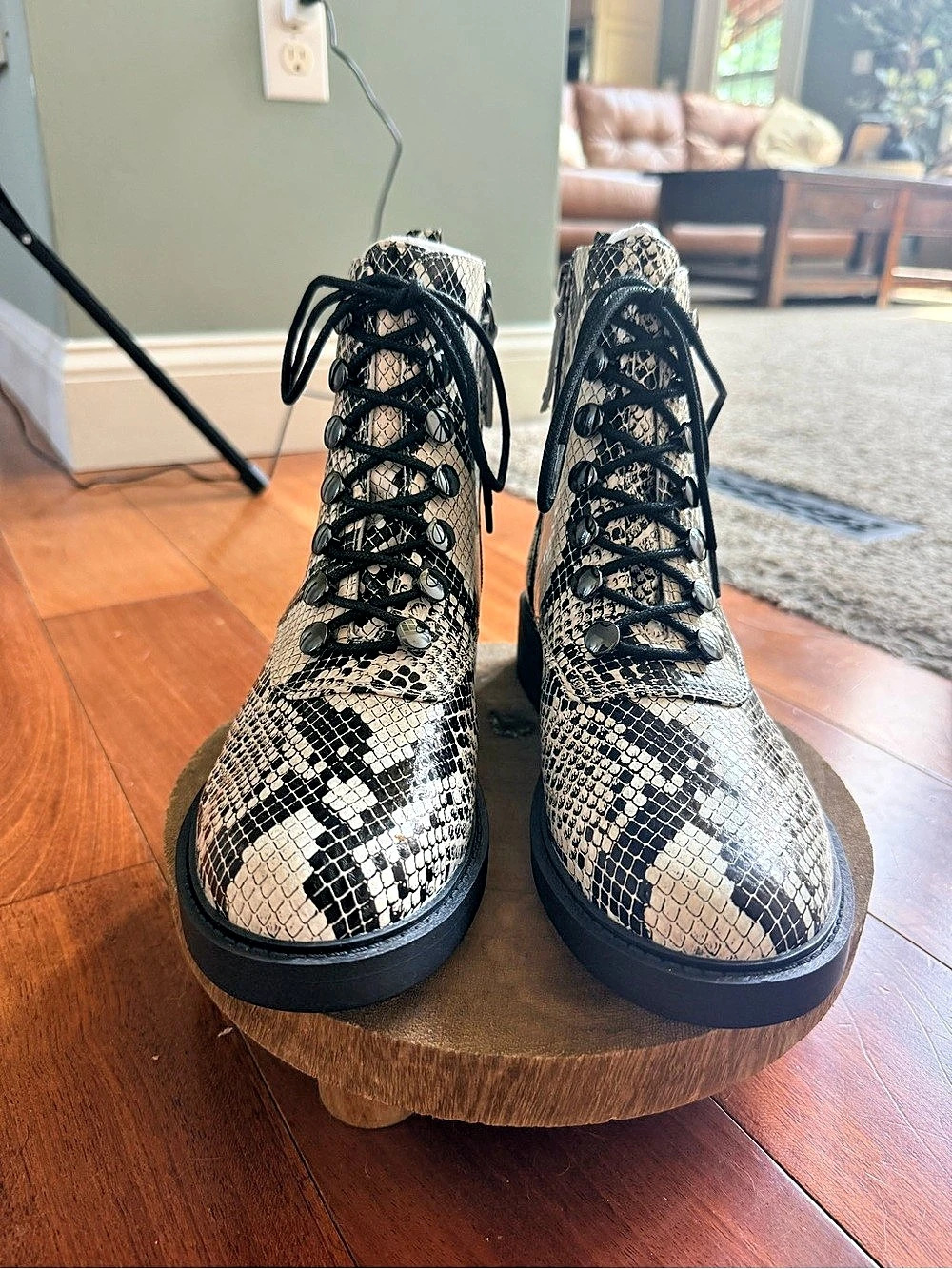 TRINITYX-L Snake Print Combat Boots White & Black US 7.5 & 8.5 NIB